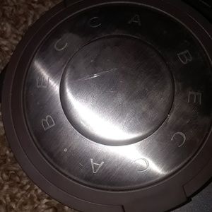 Becca pressed highlighter